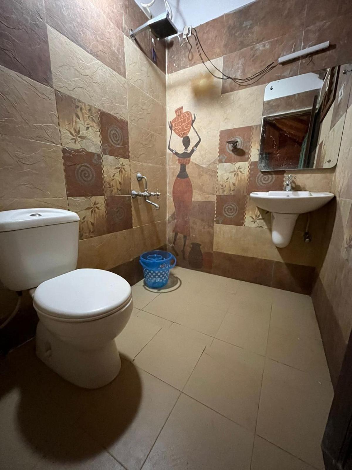 Royal Wooden Villa 玛纳多迪 外观 照片