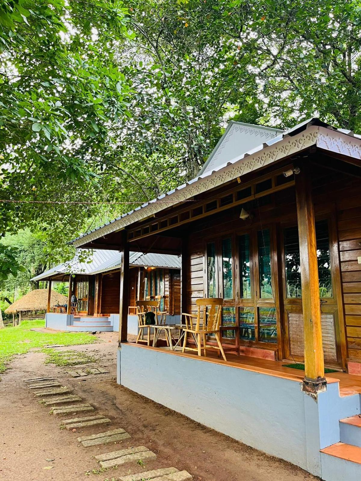 Royal Wooden Villa 玛纳多迪 外观 照片